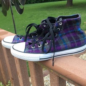 Converse high top. Junior 3 or 5 adult